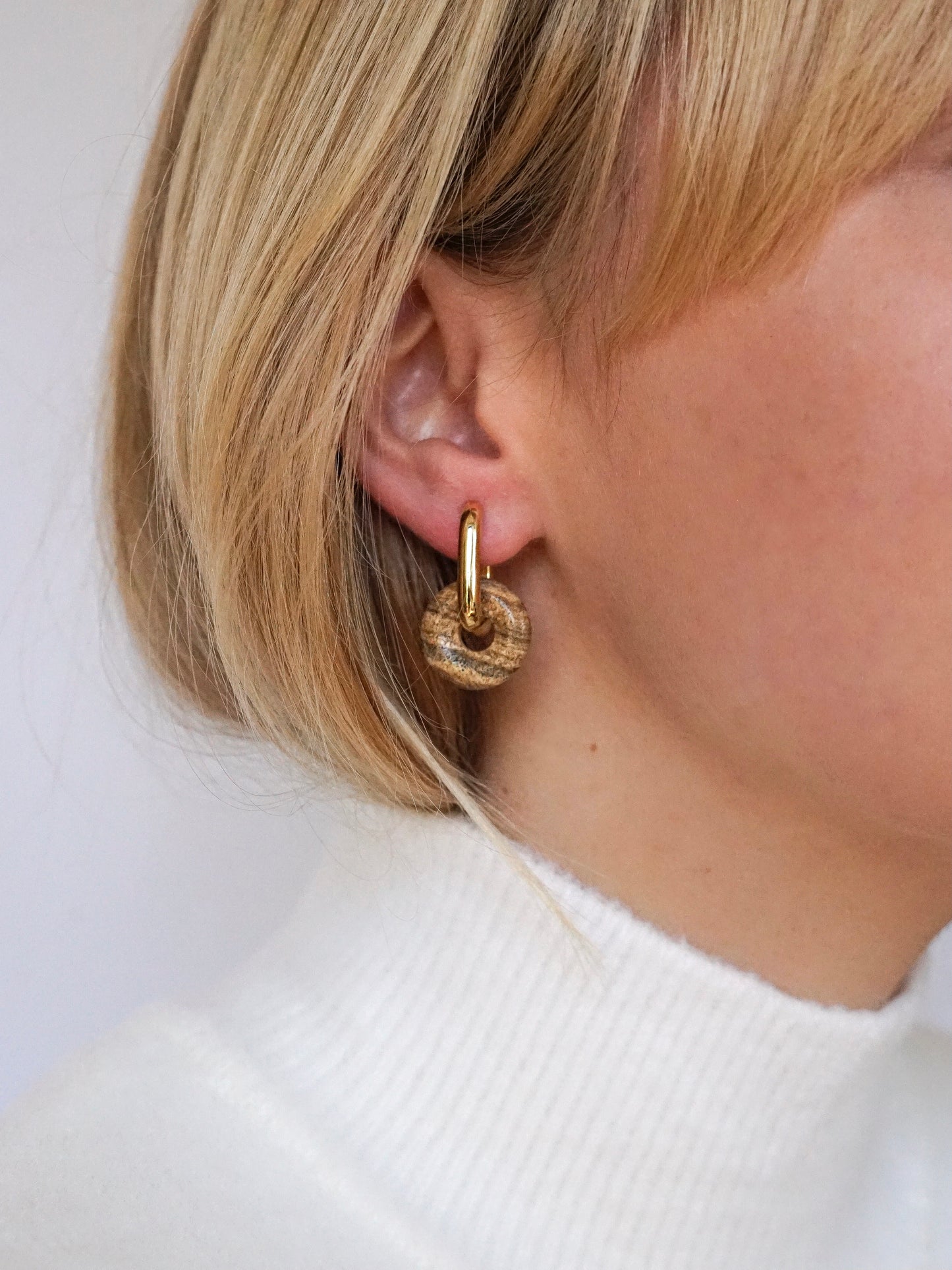 Picture jasper bead gold-plated hoop earrings.